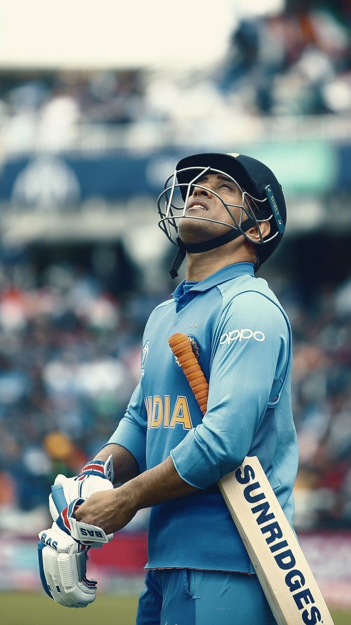 Cover of MS Dhoni